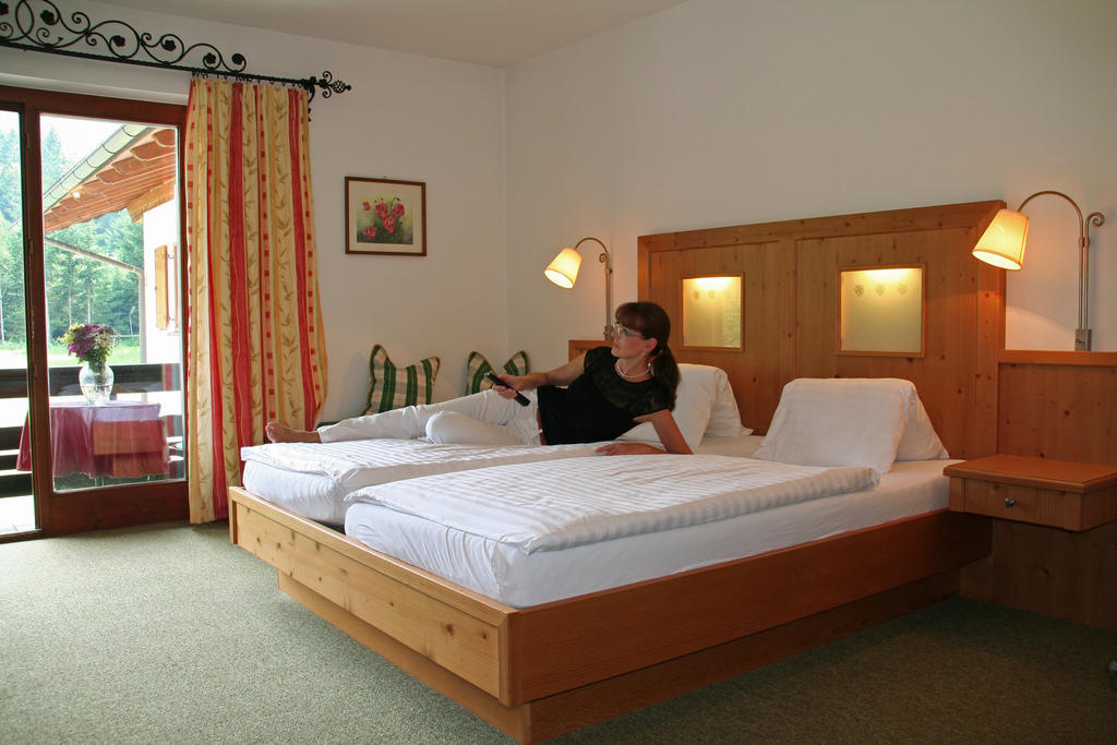 Hotel Garni Pension Zur Wacht Strobl Exterior photo