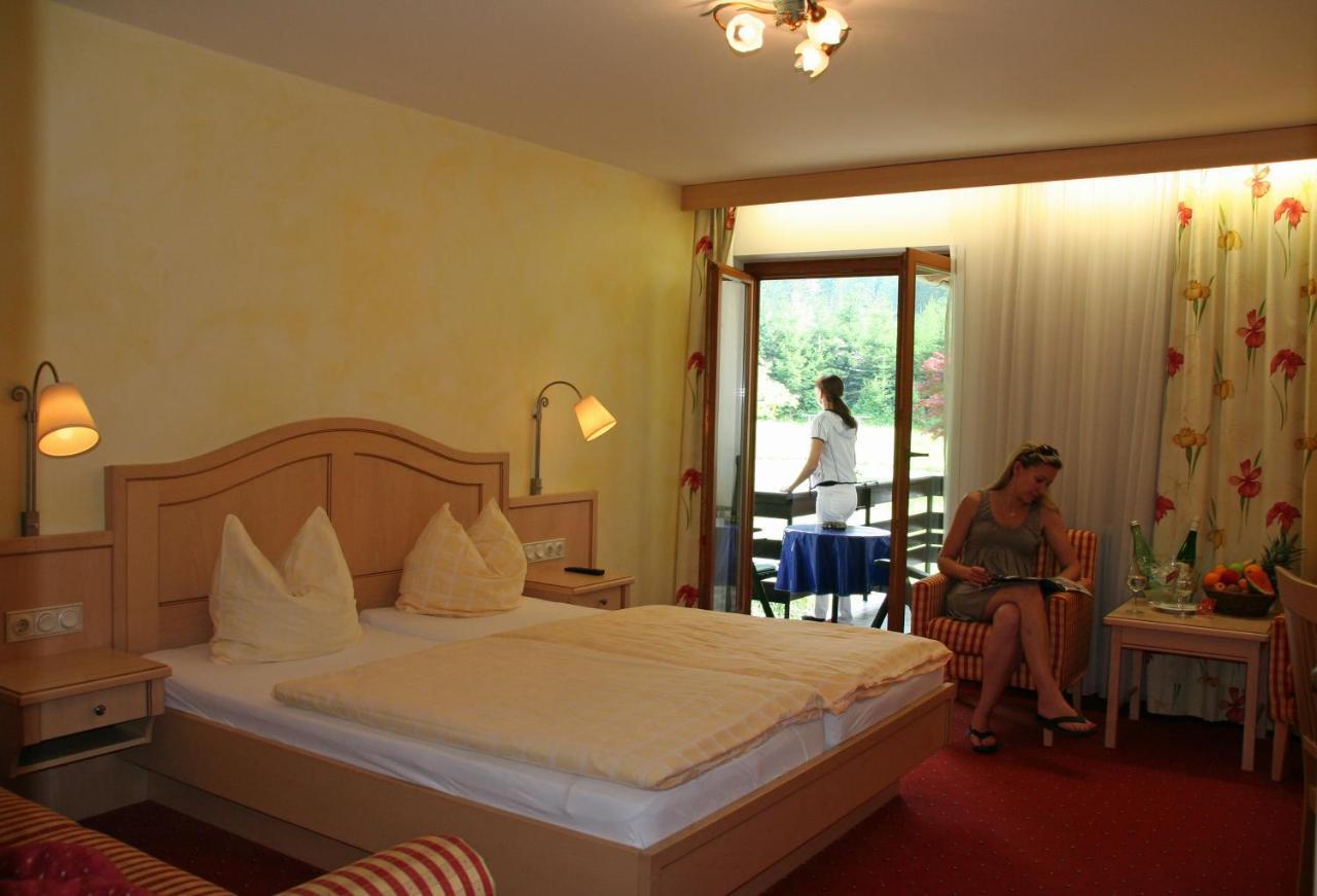 Hotel Garni Pension Zur Wacht Strobl Room photo