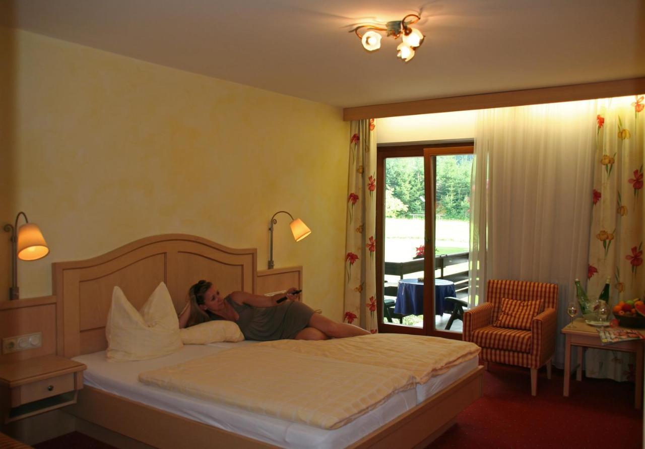 Hotel Garni Pension Zur Wacht Strobl Room photo